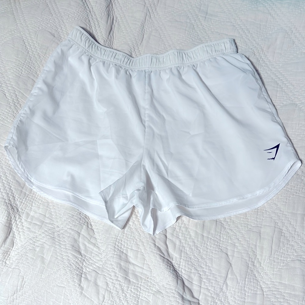 White gymshark essential loose training shorts